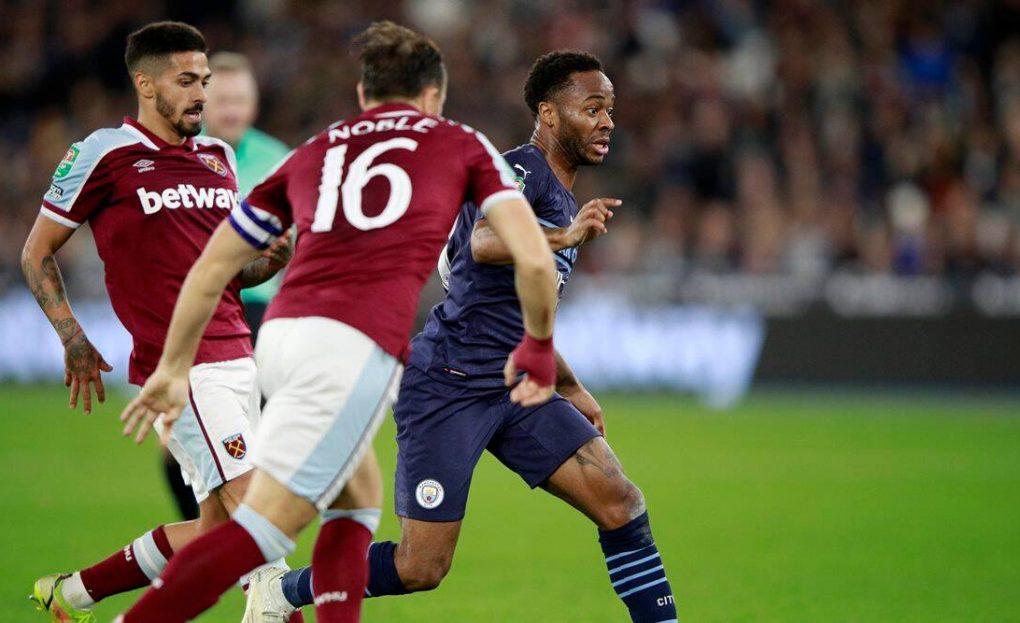 Anglický ligový pohár: Man City kraľuje po prehre v penaltovom rozstrele s West Hamom
