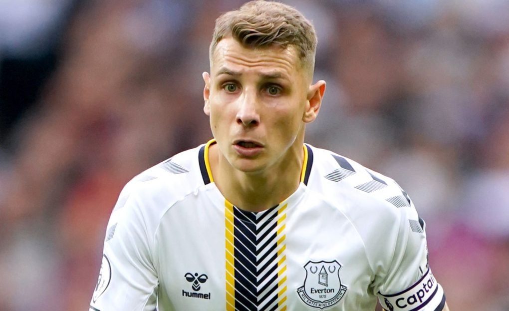 Digne povedal Evertonu, že chce odísť pre záujem PL