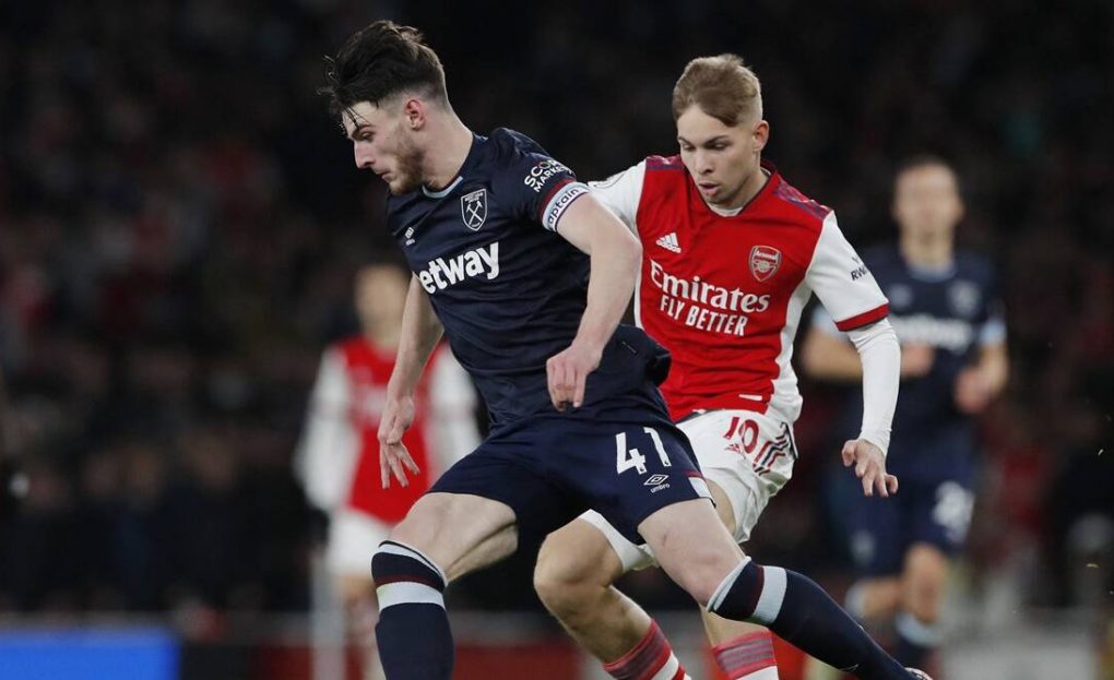 Premier League: Arsenal vyradil West Ham z prvej štvorky, Wolves vyhrali v Brightone
