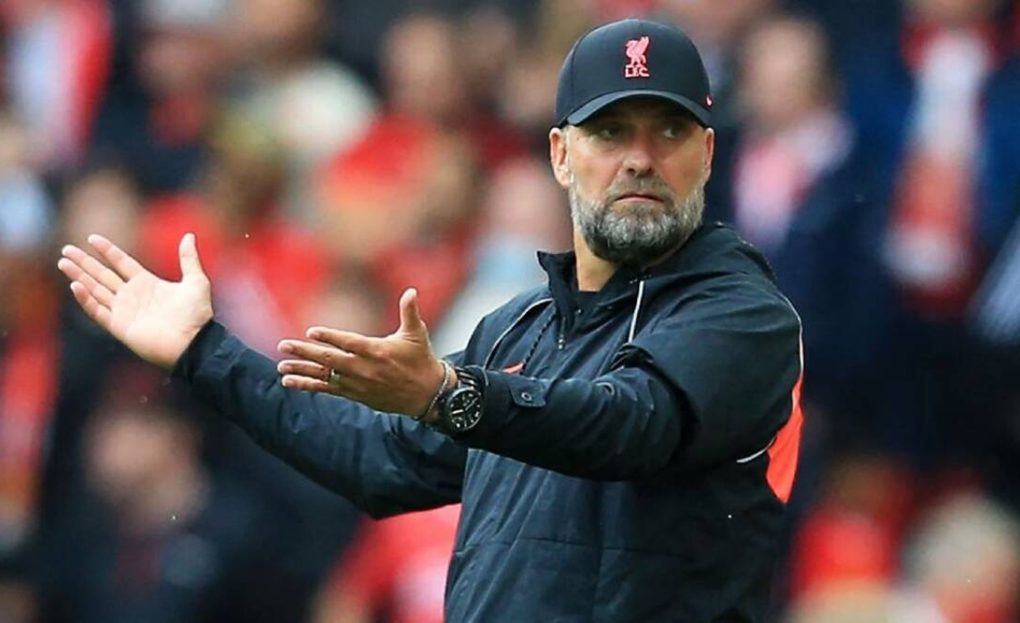Liverpool sa musí brániť na absolútne najvyššej úrovni proti Man City: Klopp

