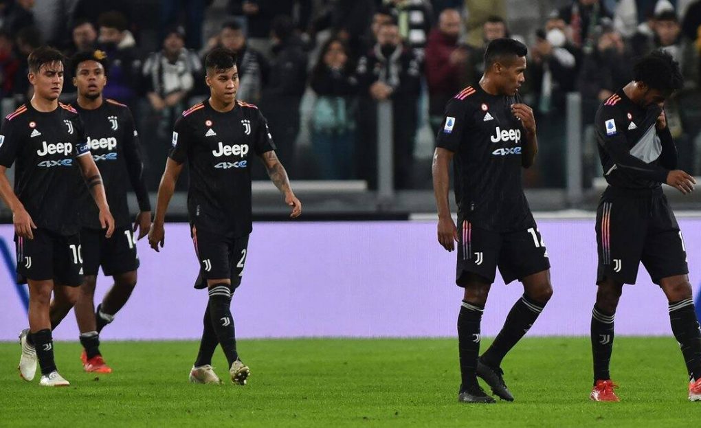 Serie A: Sassuolo vyhráva 2:1 nad Juventusom gólom Lopeza v nadstavenom čase
